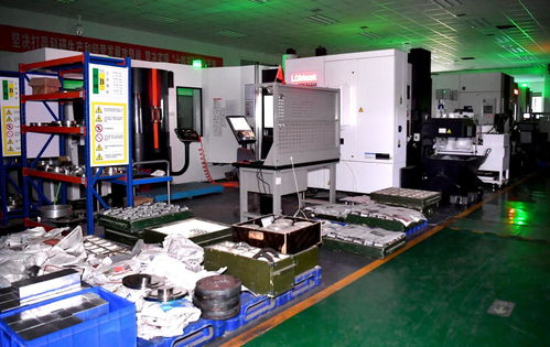 中國火箭零部件研發(fā)工廠,夜間無需專人看管,機(jī)器可正常運(yùn)轉(zhuǎn)